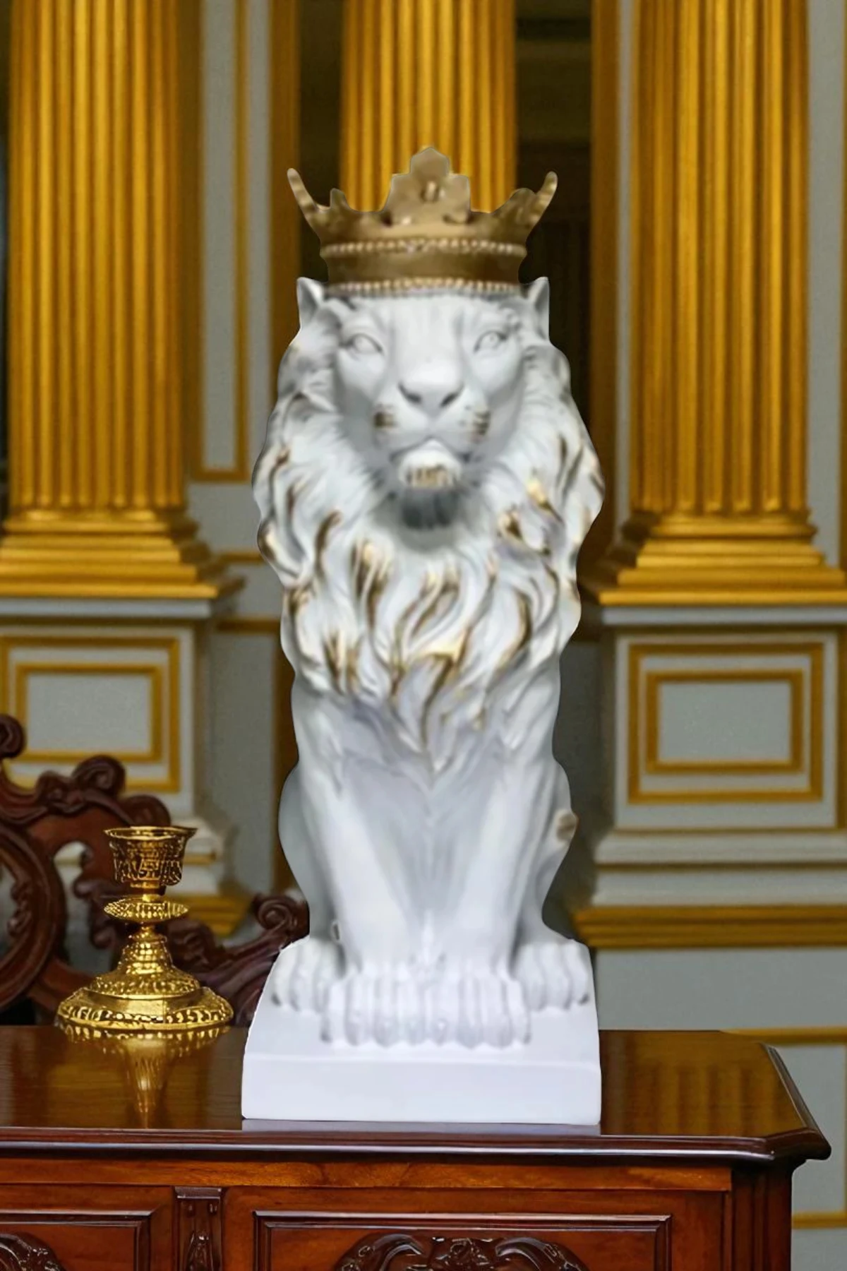 Aslan Kral Heykeli Biblo - Beyaz