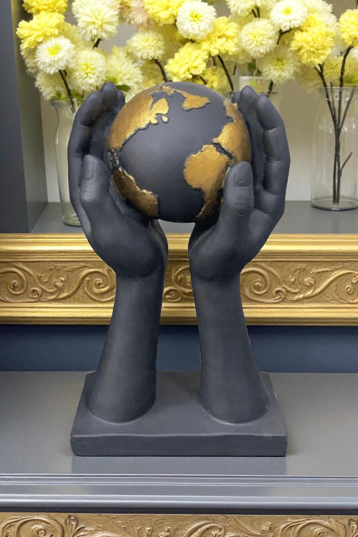 Dünya Tutan El Heykeli - Antrasit/Altın