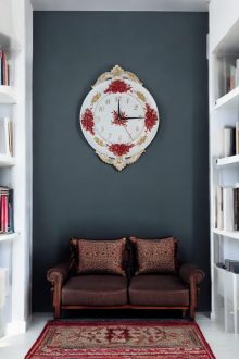 Klasik Polyester Güllü Duvar Saati - Kırmızı